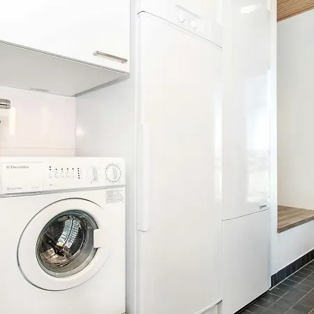 Spacious For 6 With Sauna Harviala